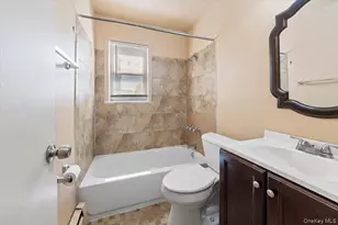 3950 Throggs Neck Expressway, Bronx, NY 10465 - Photo 18