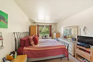 3950 Throggs Neck Expressway, Bronx, NY 10465 - Photo 4