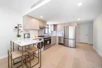 136-80 41st Avenue #5H, Flushing, NY 11355 - Photo 4