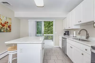 67 Cardinal Drive, Poughkeepsie, NY 12601 - Photo 8