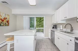 67 Cardinal Dr, Poughkeepsie, NY 12601 - Photo 8