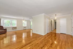 30 Pearsall Ave, Glen Cove, NY 11542 - Photo 4