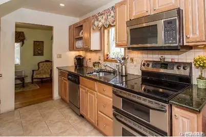 204 Margaret Boulevard, Merrick, NY 11566 - Photo 8