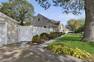 45 Pinetop Dr, Shirley, NY 11967 - Photo 6