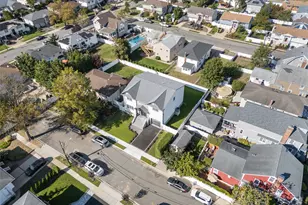 450 Morea St, Oceanside, NY 11572 - Photo 22