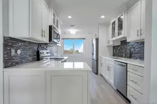 7 Waters Edge, Shirley, NY 11967 - Photo 12