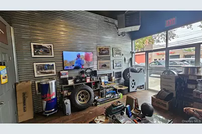 33-67 11th Street, Long Island City, NY 11106 - Photo 2