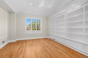 10 Cooper Rd, Scarsdale, NY 10583 - Photo 32