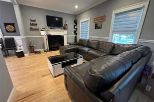 1534 Lowell Ave, New Hyde Park, NY 11040 - Photo 2