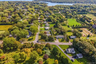 80 Clearview Avenue W, Southold, NY 11971 - Photo 32