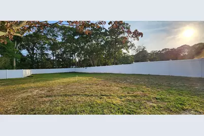 464 Granny Road, Medford, NY 11763 - Photo 24