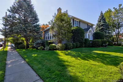 169 Hempstead Avenue, Rockville Centre, NY 11570 - Photo 2