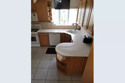 7 Deville Drive, Selden, NY 11784 - Photo 8