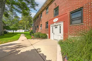 5 Adelaide St, Floral Park, NY 11001 - Photo 2