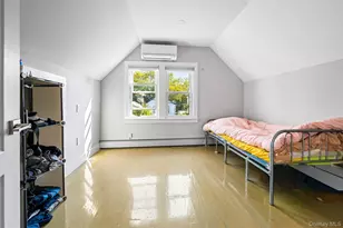 48-05 186th St, Fresh Meadows, NY 11365 - Photo 12