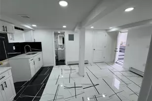 152 Evans Ave, Freeport, NY 11520 - Photo 6