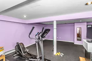 1947 Cole Dr, East Meadow, NY 11554 - Photo 14