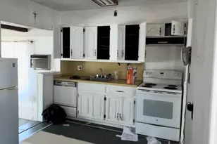 23 Park Cir, Mineola, NY 11501 - Photo 4