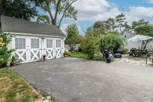 2067 Jackson Ave, Seaford, NY 11783 - Photo 38