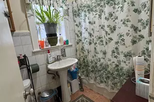 2181 Strang Ave, Bronx, NY 10466 - Photo 12