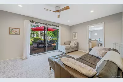 3 Bowen Place, Stony Brook, NY 11790 - Photo 14