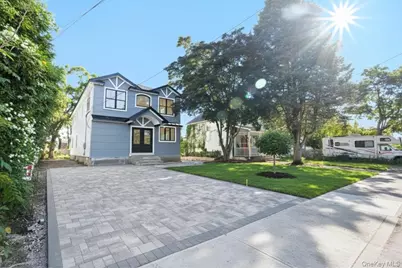 86 Moffitt Boulevard, Islip, NY 11751 - Photo 1