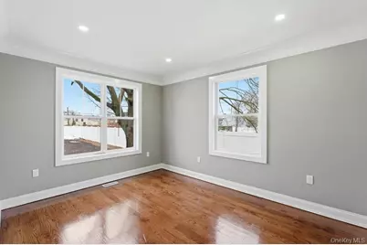 86 Moffitt Boulevard, Islip, NY 11751 - Photo 12