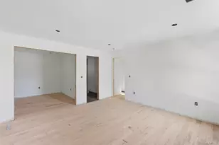 86 Moffitt Blvd, Islip, NY 11751 - Photo 16