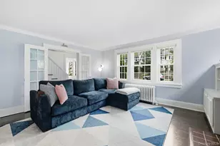 283 Clinton Ave, New Rochelle, NY 10801 - Photo 4