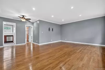 8 Wildwood Road #A17, Hartsdale, NY 10530 - Photo 4