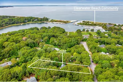 18 Norfolk Drive, White Sulphur Springs, NY 11937 - Photo 14