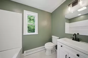 37 Roslyn St, Ellenville, NY 12428 - Photo 14