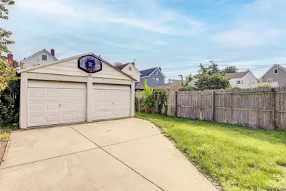 9129 220th Street, Queens Village, NY 11428 - Photo 46