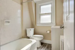 91-29 220th St, Queens Village, NY 11428 - Photo 16