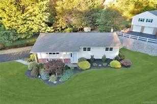 12 Fernwood Dr, New City, NY 10956 - Photo 2