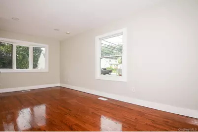 95 E Pulaski Road, Huntington Station, NY 11746 - Photo 24