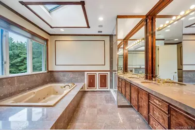 25 Wildwood Drive, Syosset, NY 11791 - Photo 28