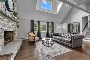 27 Brittany Ct, Northport, NY 11768 - Photo 4