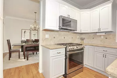 97 E Park Avenue, Pearl River, NY 10965 - Photo 10