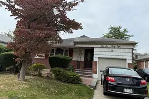 56-48 E Hampton Blvd, Oakland Gardens, NY 11364 - Photo 36