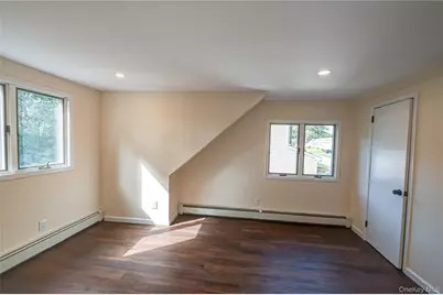 40 Center Street, Ronkonkoma, NY 11779 - Photo 16