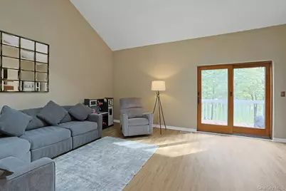 108 Sunfish Landing, Mohegan Lake, NY 10547 - Photo 8