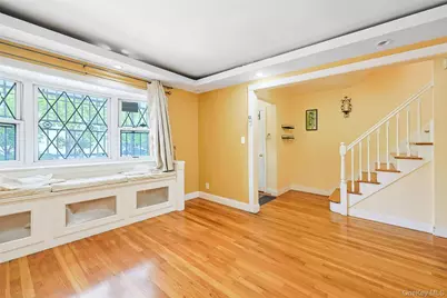 14456 Melbourne Avenue, Kew Gardens, NY 11367 - Photo 12