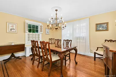 57 Hollywood Court, Rockville Centre, NY 11570 - Photo 6