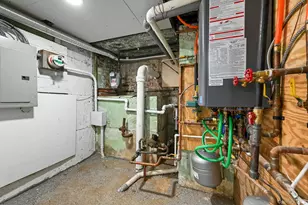 90-04 24th Rd, East Elmhurst, NY 11369 - Photo 20