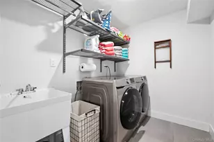 509 N Main St, Southampton, NY 11968 - Photo 32