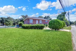 514 Sweet Hollow Rd, Melville, NY 11747 - Photo 32