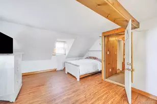 529 Clinton Ave, Rockville Centre, NY 11570 - Photo 24