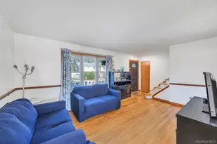 529 Clinton Ave, Rockville Centre, NY 11570 - Photo 8