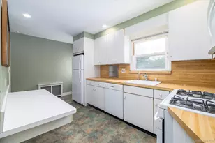 10 Cornell Pl, East Rockaway, NY 11518 - Photo 10